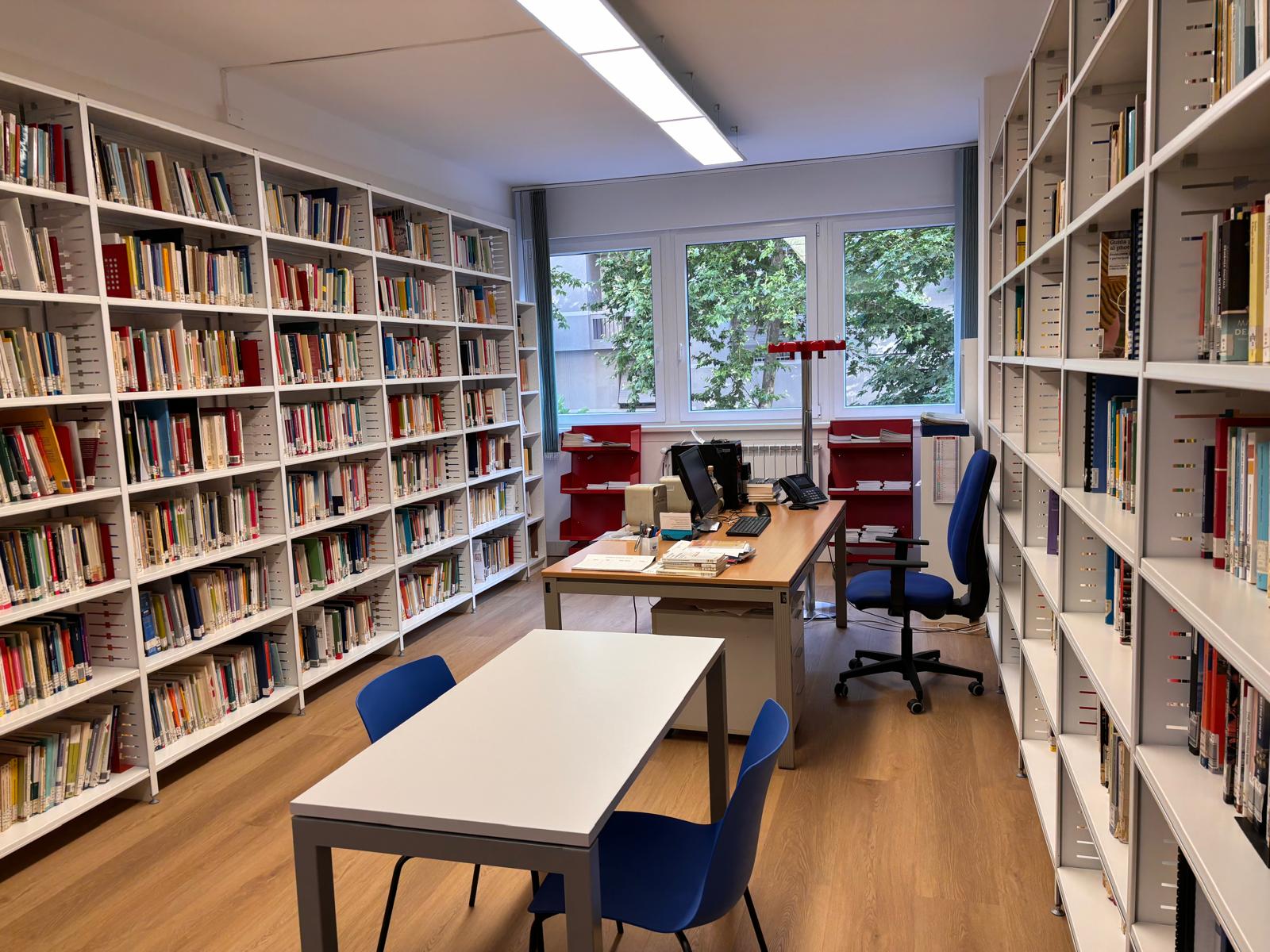 Biblioteca dell'IRSSES Istituto Regionale per gli Studi di Servizio Sociale