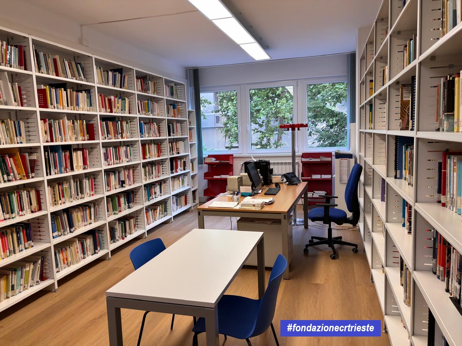 Biblioteca dell'IRSSES Istituto Regionale per gli Studi di Servizio Sociale